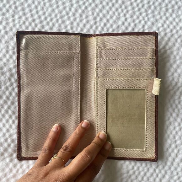 Vintage Women's Antiqued Brown Genuine Leather Embossed Floral Rare Wallet - Picture 2 of 9